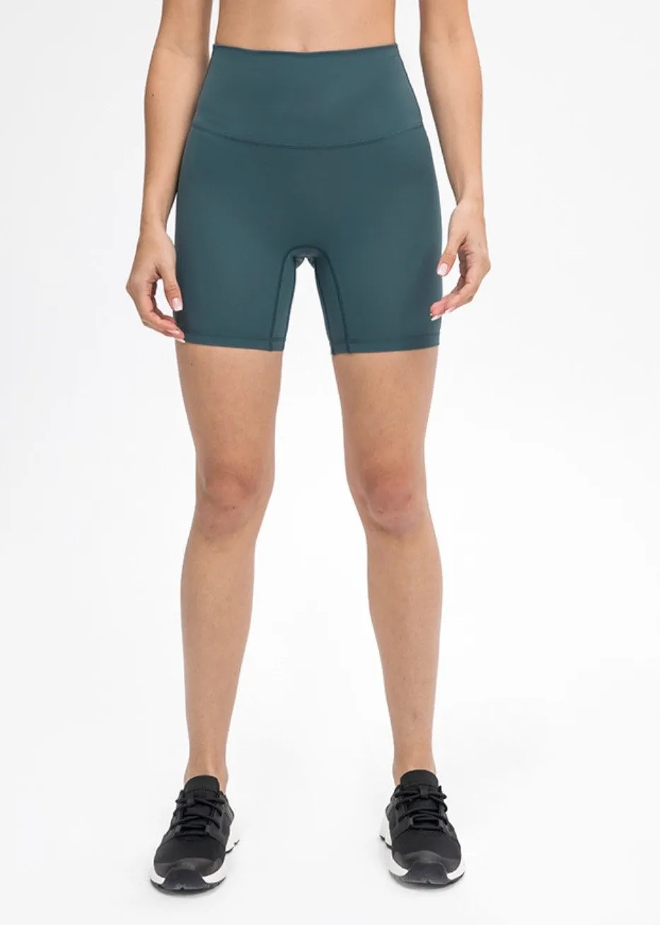 Easy Sprint 6” *Seamless Shorts in Fern Green