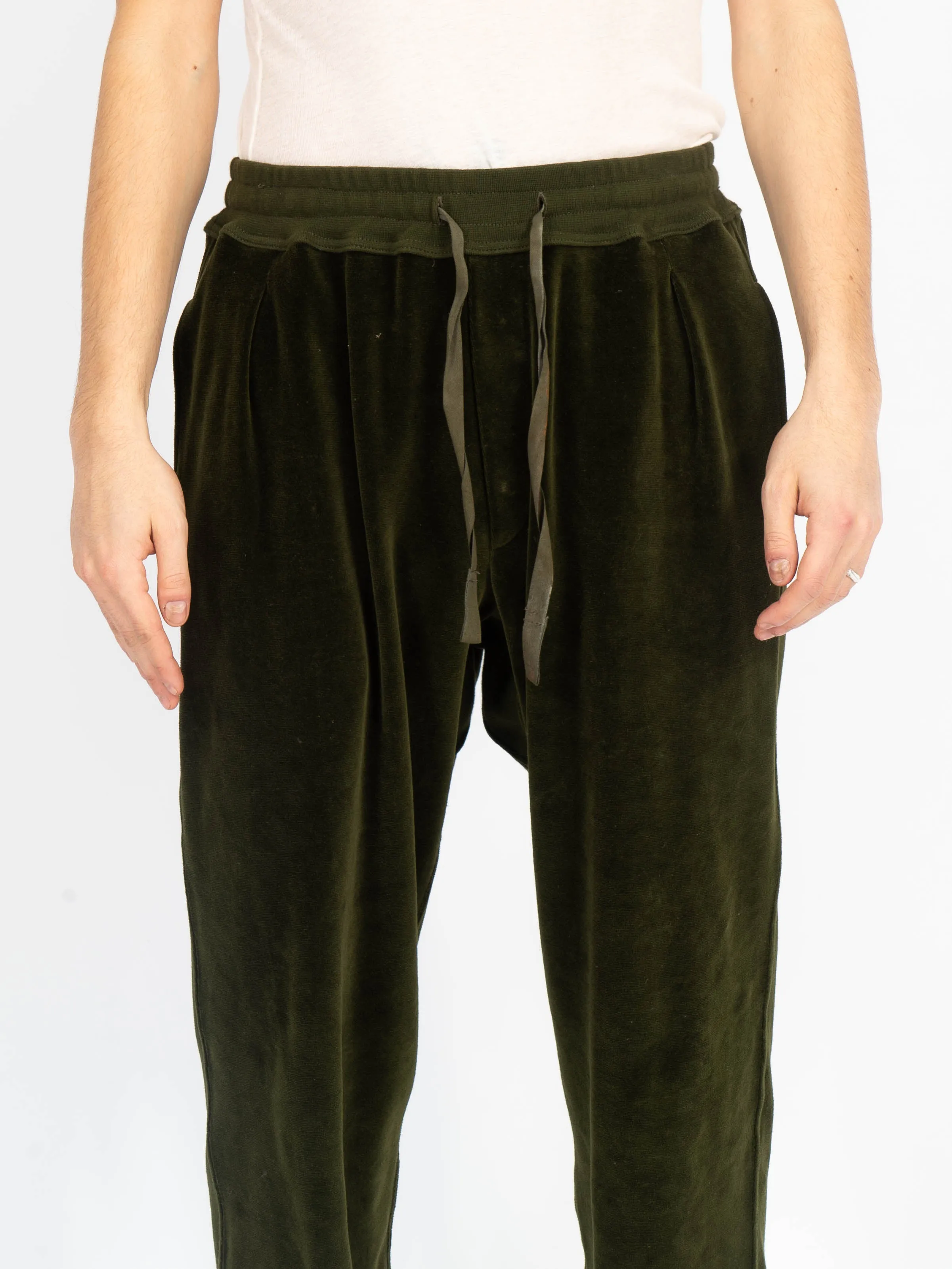 FW18  Relaxed Velvet Joggers Green