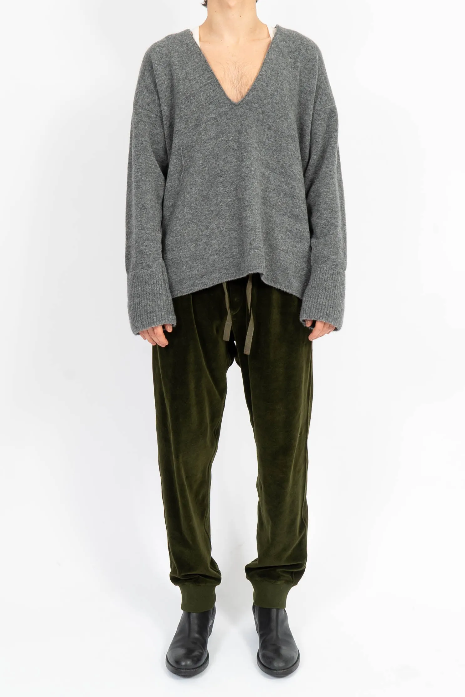 FW18  Relaxed Velvet Joggers Green