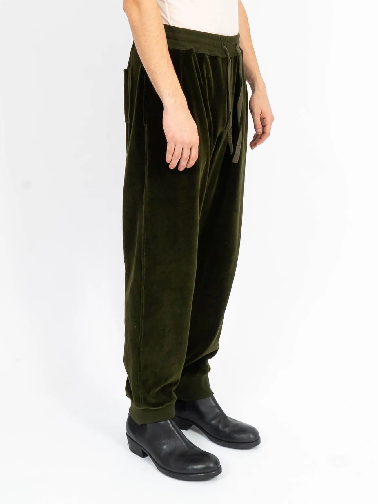 FW18  Relaxed Velvet Joggers Green
