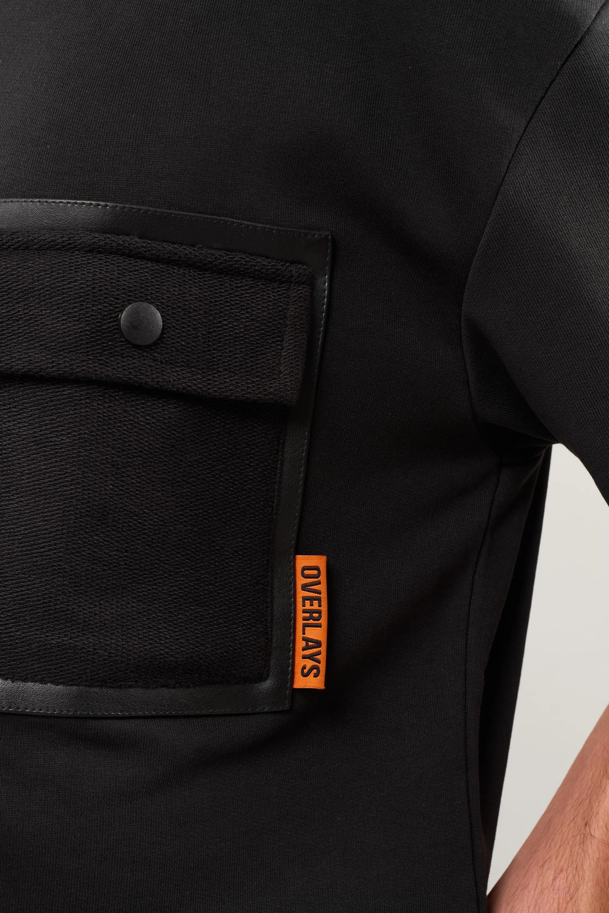 Heavy Weight Raven rexin patch pocket half sleeve shirt