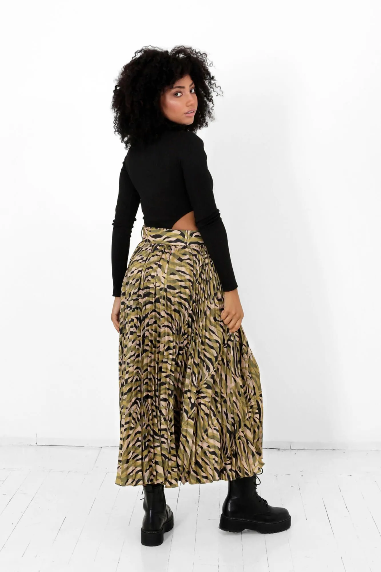 Optical Zebra Pleated Zaira Skirt