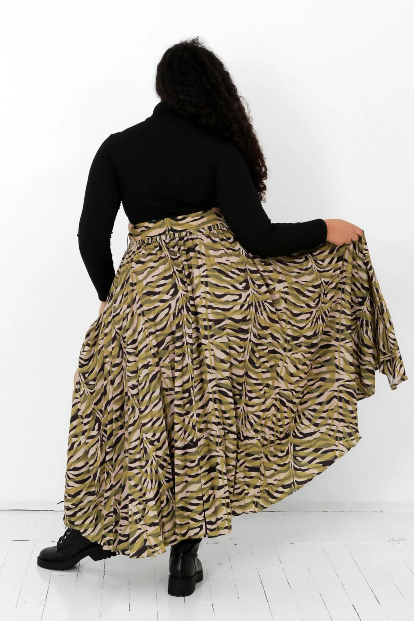 Optical Zebra Pleated Zaira Skirt